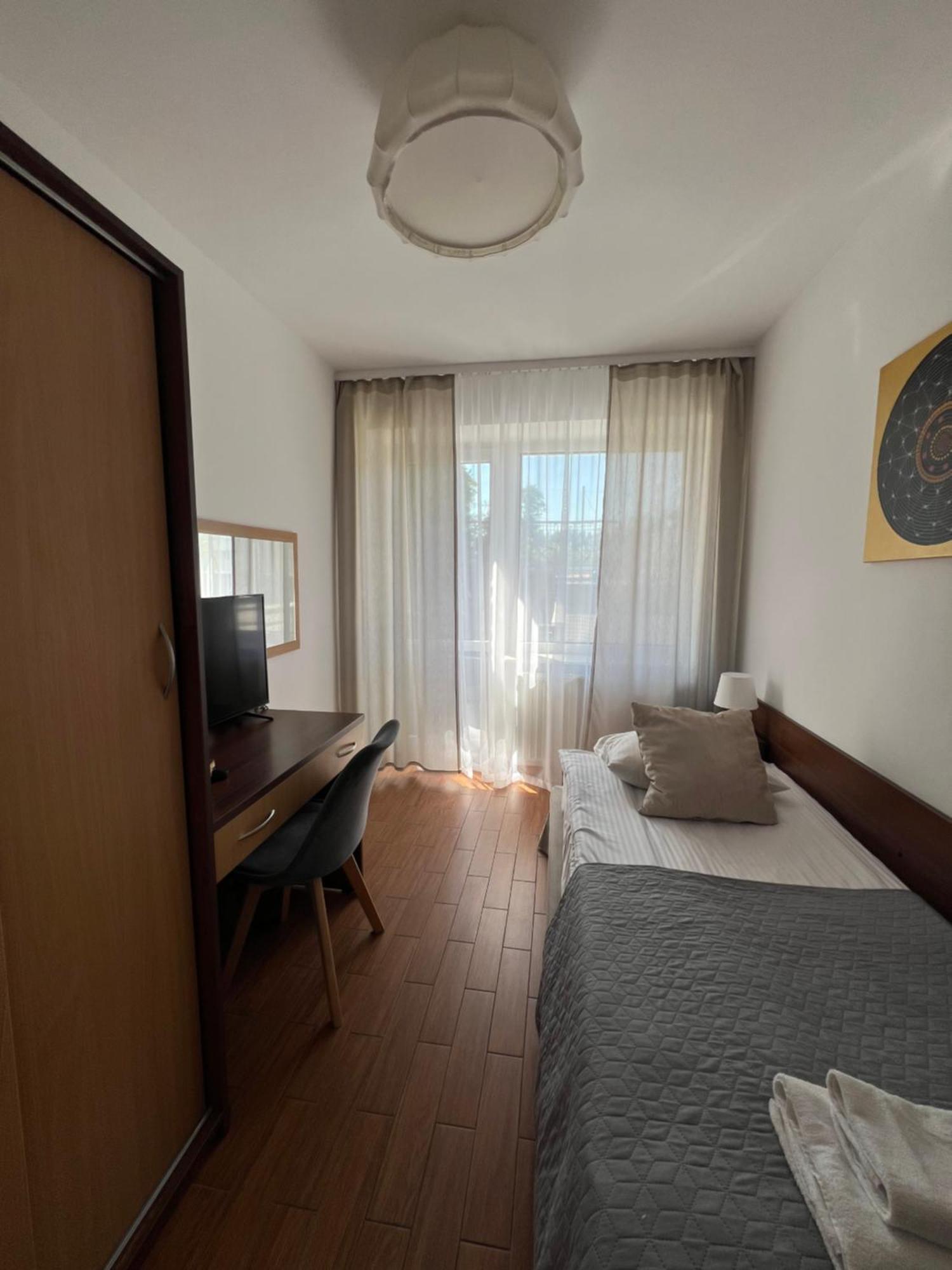 Osrodek Wypoczynkowy Balt-Tur Feel Well Resort Jastrzebia Gora Exterior foto